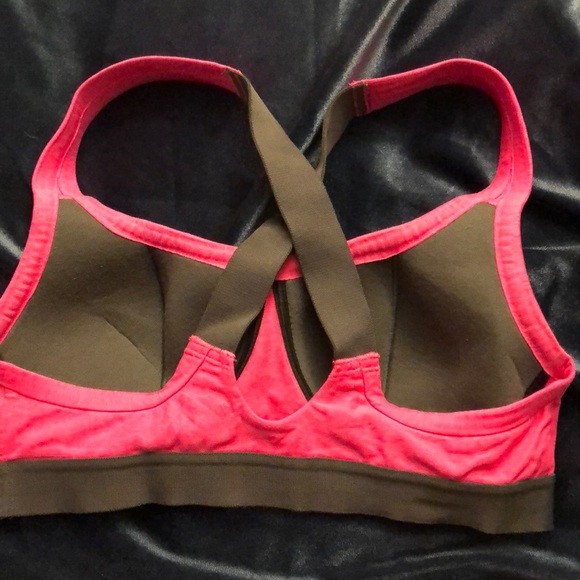 Under Armour Pink Strappy Sportsbra - Picture 2 of 5